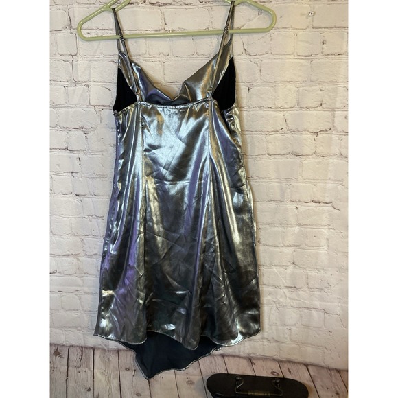 WOMEN'S, DRESS, URBAN OUTFITTERS,‎ SILVER METALLIC, SIZE XS - Picture 4 of 6
